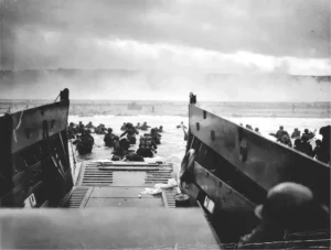 Blick aus dem Landungsboot am D-Day im Zweiten Weltkrieg.