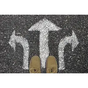 Symbolbild: Wie die Entscheidung einen anderen Weg einzuschlagen, auch bedeutet, dass es eine Veränderung mit sich bringt.