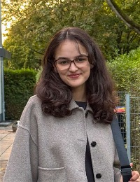 Online Nachhilfelehrer Yasmine