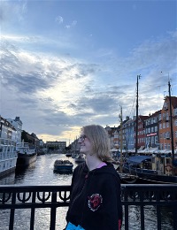 Nachhilfe in seelze von Jalina 