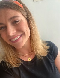 Nachhilfe in rhein von Lina