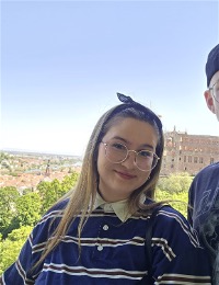 Nachhilfe in wiesbaden von Nancy-Anabell
