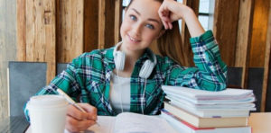Mehr über den Artikel erfahren Effektiv lernen – 5 schnelle Tipps für bessere Noten