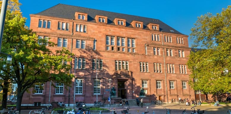 Albert-Ludwigs-Universität Freiburg